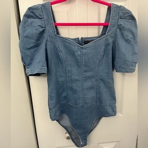 Haute Monde Denim puff sleeve bodysuit- size Small